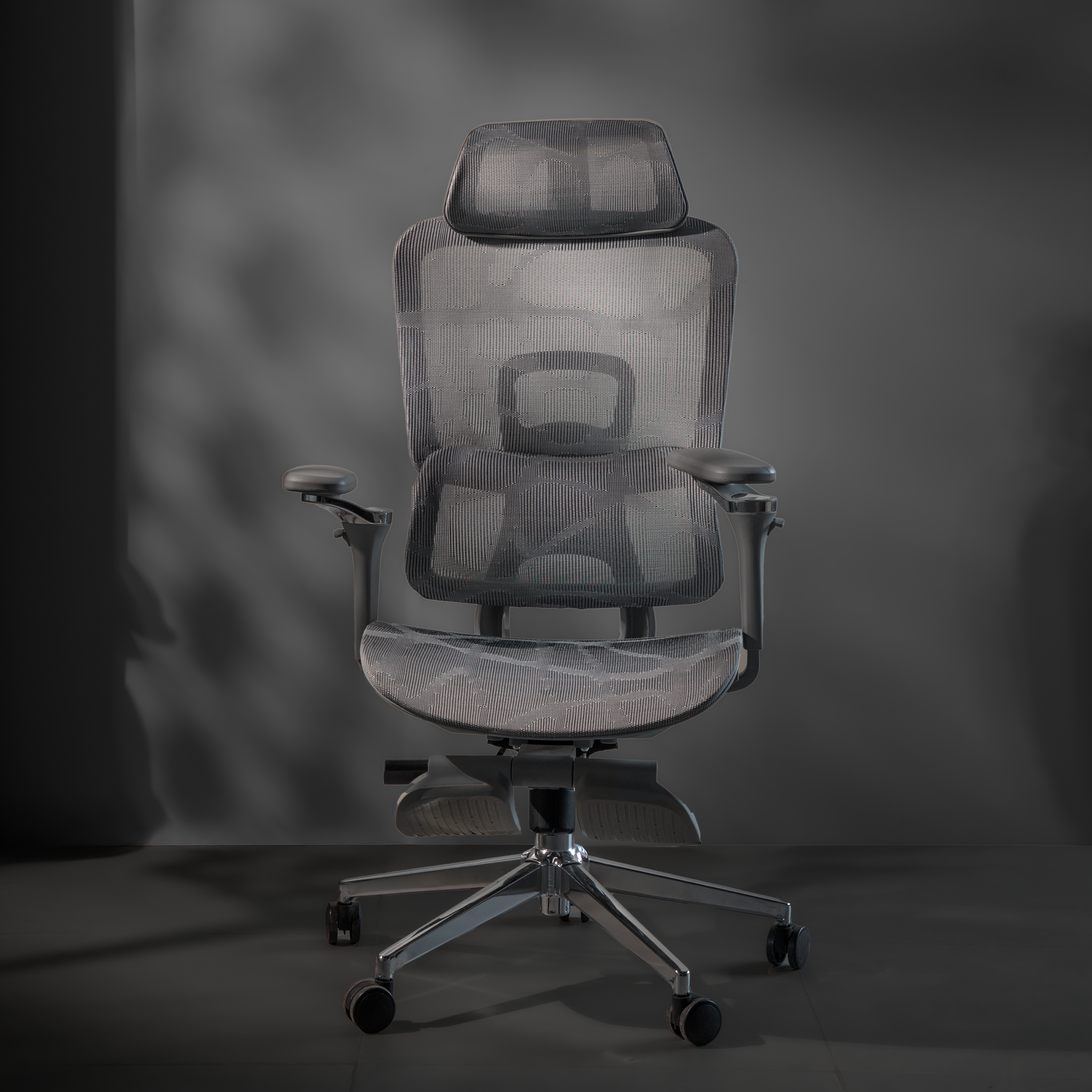 Ergonomic High-Back Mesh Office Chair with Adjustable Headrest – SRK Modular Furniture Co.