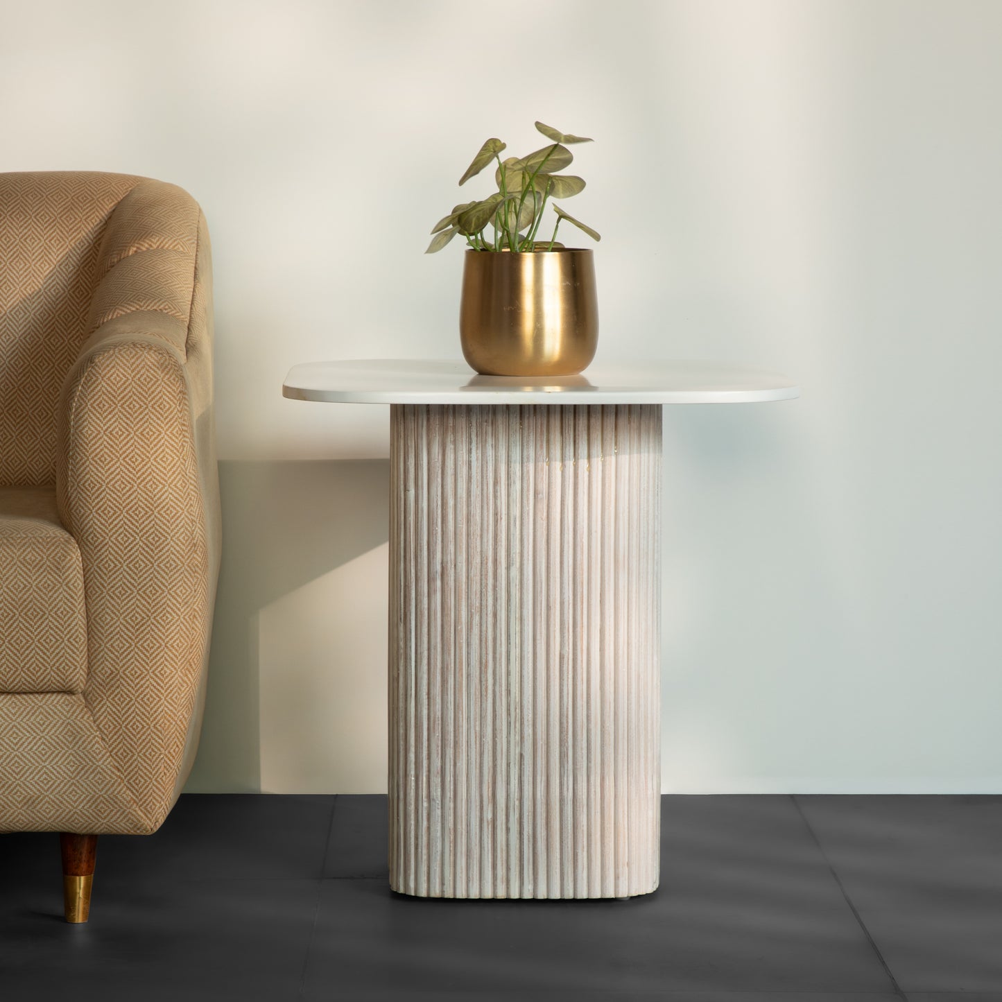 Modern Round Side Table – Minimalist Accent Table with Ribbed Cylindrical Base for Living Room, Bedroom & Office Décor