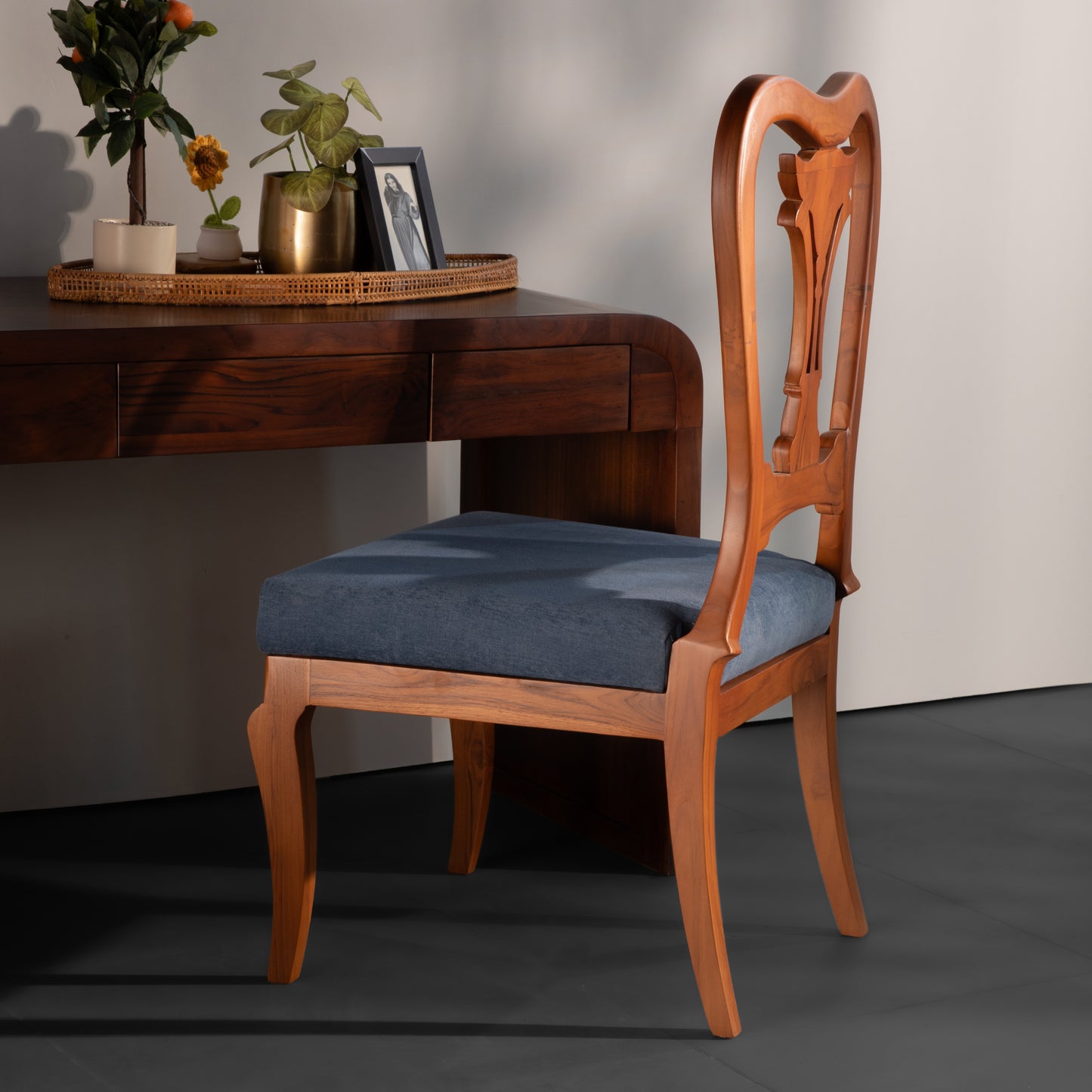 Solid Wood Carved Dining Chair – Classic Wooden Chair with Cushioned Seat for Dining Room, Living Room & Office