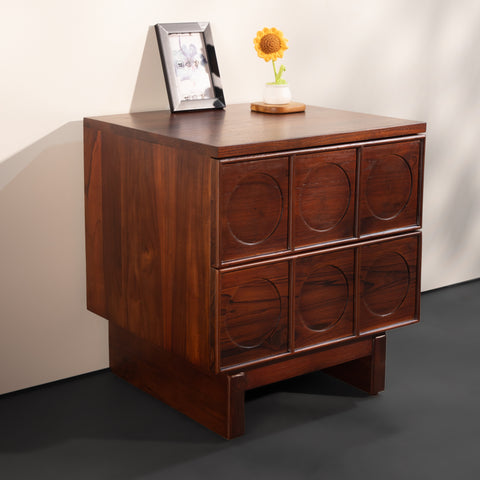 Solid Wood Bedside Chest of Drawers – Modern Wooden Storage Cabinet with Carved Design for Bedroom & Living Room