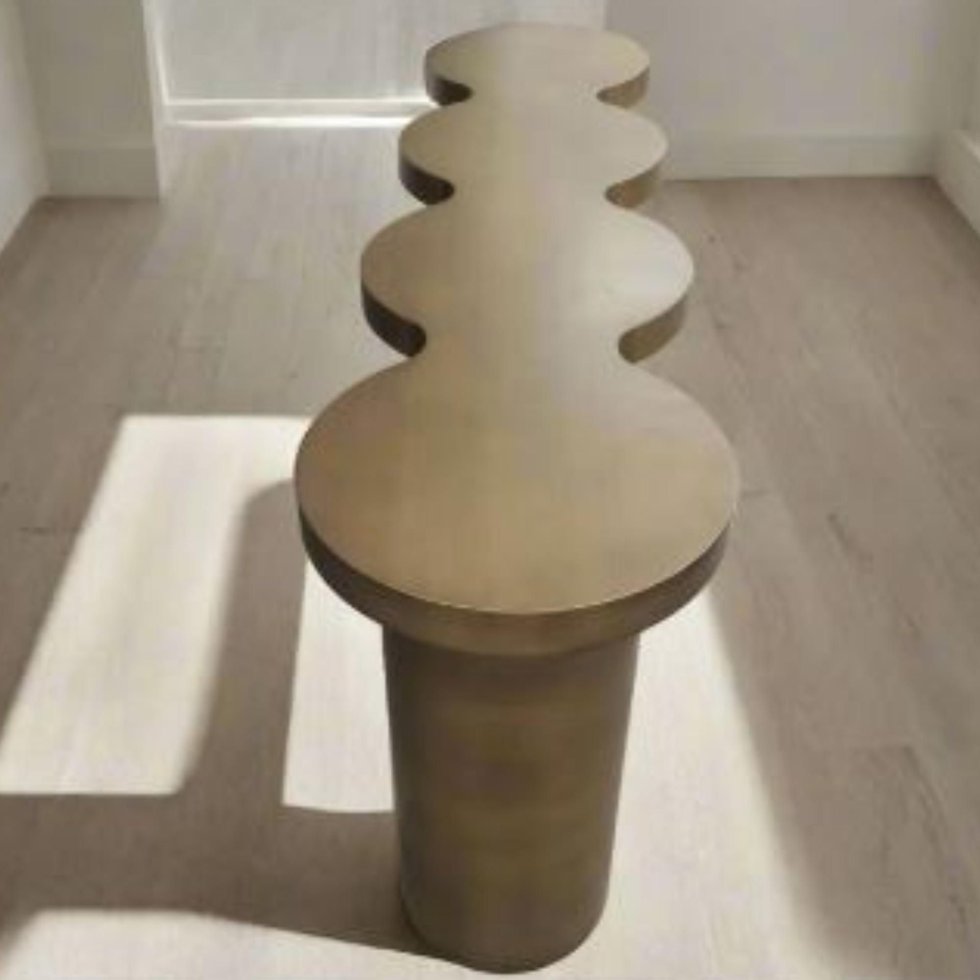 Sleek Wooden Console Table – A Touch of Elegance for Your Home