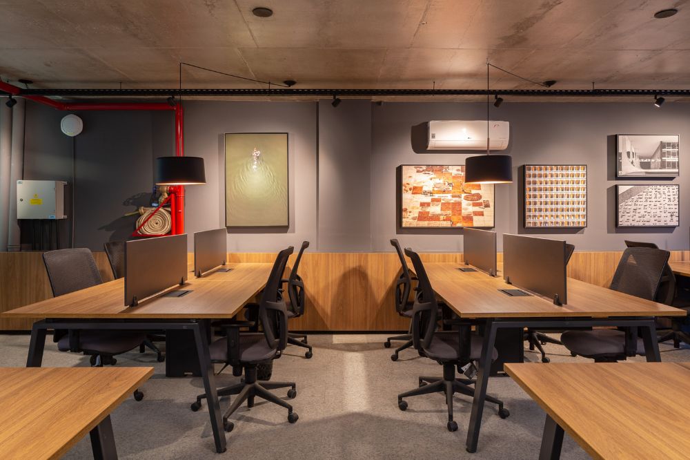 8-Seater Executive Modular Workstation | Dual Cluster Office Desk with Partition Screens | SRK Modular Furniture